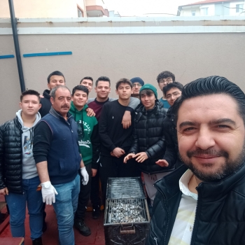 PUSULA'DA SUCUK EKMEK PARTİSİ